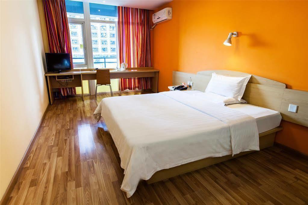 7 Days Inn Canton Esterno foto