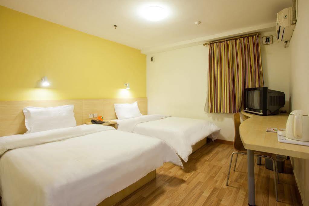 7 Days Inn Canton Esterno foto
