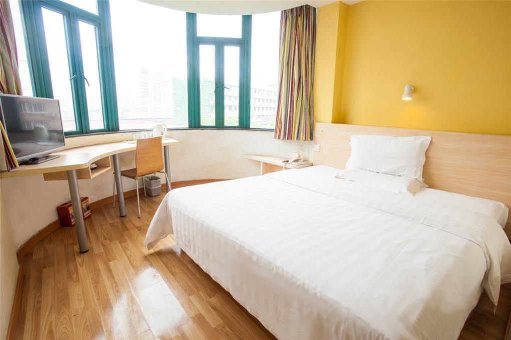 7 Days Inn Canton Esterno foto