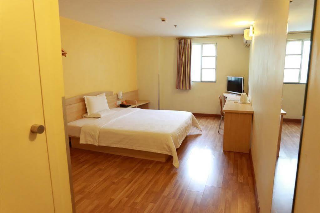 7 Days Inn Canton Esterno foto