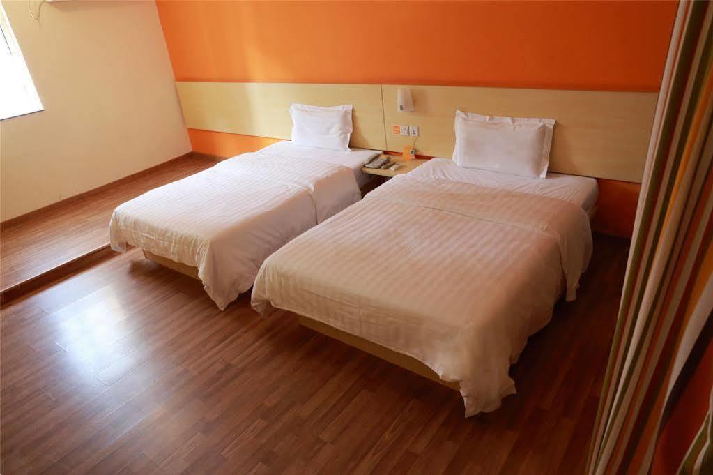 7 Days Inn Canton Esterno foto